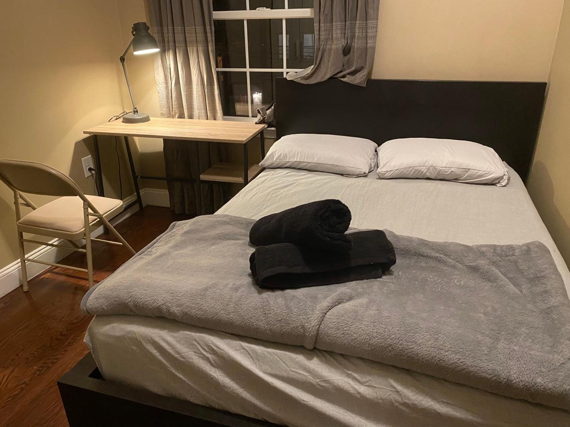 Quiet Apt Only 15 Mins Away From Midtown Manhattan เจอร์ซีย์ซิตี้ ภายนอก รูปภาพ